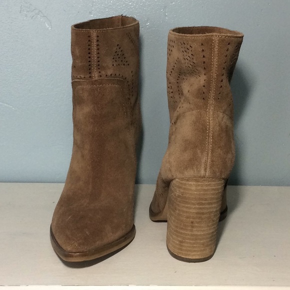 Vince Camuto Bootie - Picture 2 of 7